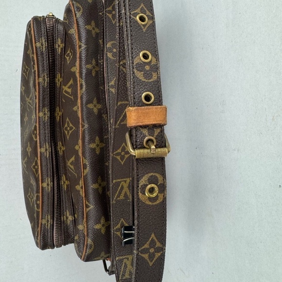 LOUIS VUITTON Nile Crossbody Bag Monogram Canvas - Picture 4 of 16